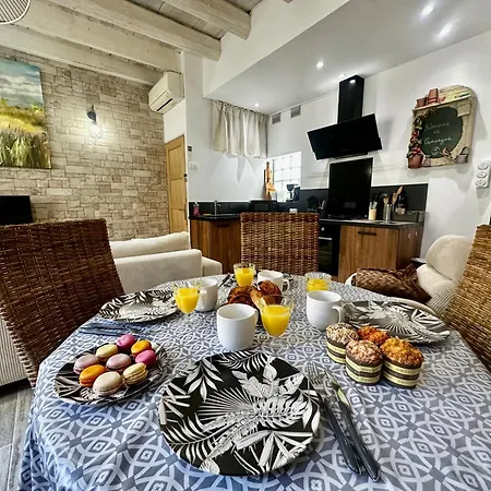 아파트 Maison Dans Les Remparts D'aigues-mortes *