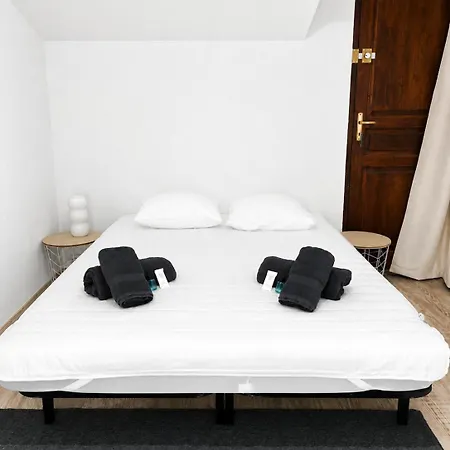 Maison Dans Les Remparts D'aigues-mortes Appartement Aigues-Mortes